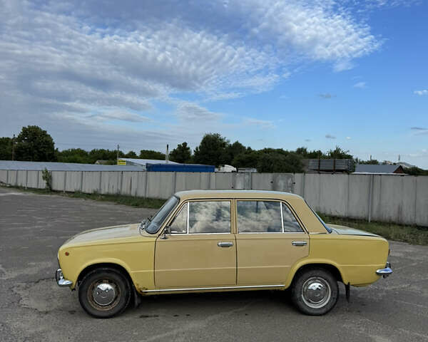 Желтый ВАЗ 2101, объемом двигателя 1.2 л и пробегом 32 тыс. км за 1400 $, фото 2 на Automoto.ua