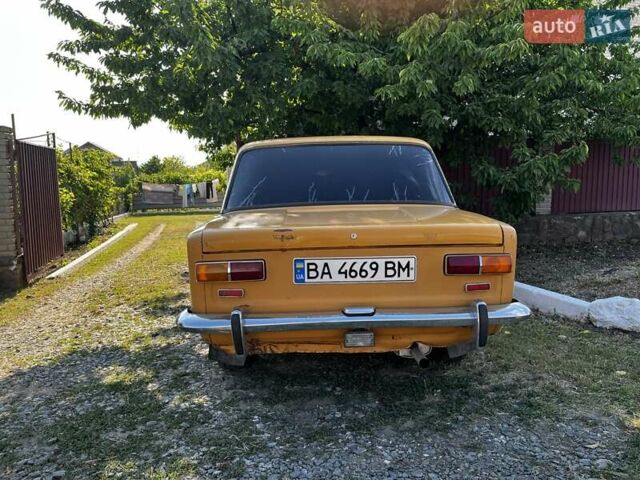 Жовтий ВАЗ 2101, об'ємом двигуна 1.2 л та пробігом 19 тис. км за 1000 $, фото 3 на Automoto.ua