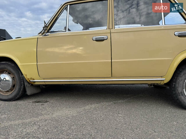 Желтый ВАЗ 2101, объемом двигателя 1.2 л и пробегом 32 тыс. км за 1400 $, фото 5 на Automoto.ua