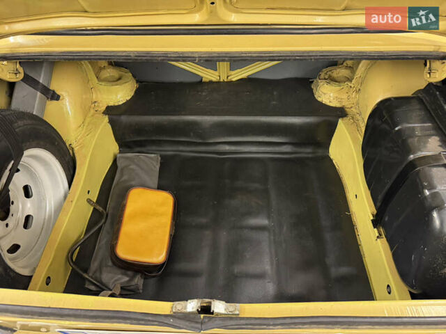 Желтый ВАЗ 2101, объемом двигателя 1.2 л и пробегом 30 тыс. км за 6000 $, фото 11 на Automoto.ua