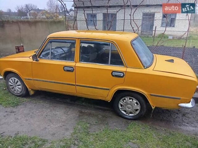 Желтый ВАЗ 2101, объемом двигателя 0 л и пробегом 258 тыс. км за 356 $, фото 2 на Automoto.ua