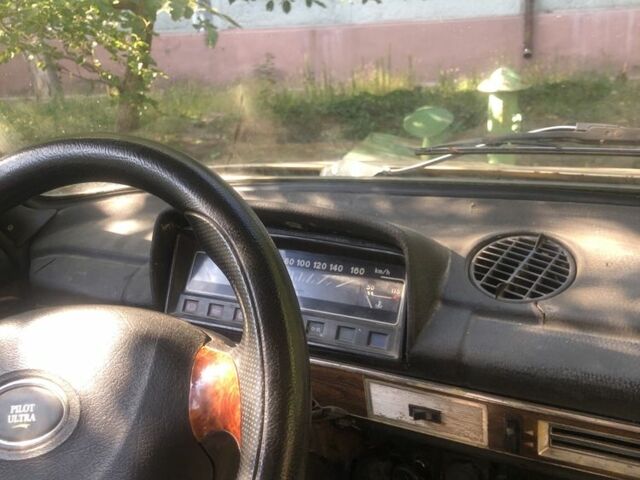 Желтый ВАЗ 2101, объемом двигателя 1.2 л и пробегом 3 тыс. км за 242 $, фото 4 на Automoto.ua
