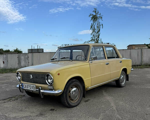 Желтый ВАЗ 2101, объемом двигателя 1.2 л и пробегом 32 тыс. км за 1400 $, фото 1 на Automoto.ua