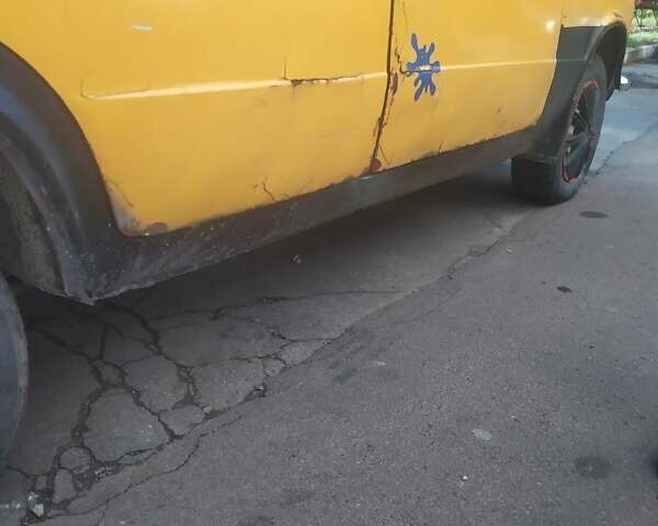Желтый ВАЗ 2101, объемом двигателя 1.3 л и пробегом 986 тыс. км за 400 $, фото 1 на Automoto.ua