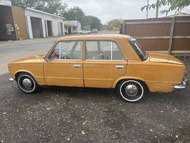 Жовтий ВАЗ 2101, об'ємом двигуна 0 л та пробігом 90 тис. км за 600 $, фото 3 на Automoto.ua