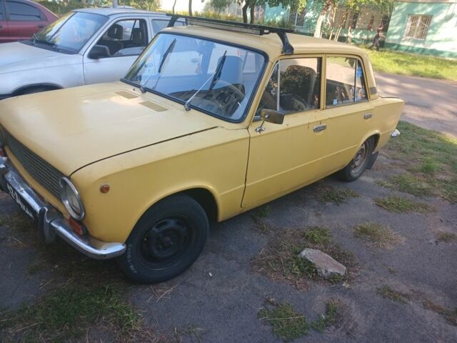Желтый ВАЗ 2101, объемом двигателя 0 л и пробегом 123 тыс. км за 369 $, фото 1 на Automoto.ua