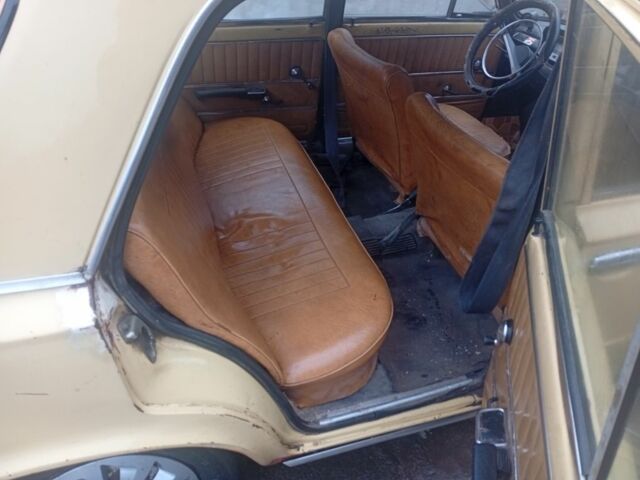 Жовтий ВАЗ 2101, об'ємом двигуна 1 л та пробігом 47 тис. км за 714 $, фото 2 на Automoto.ua