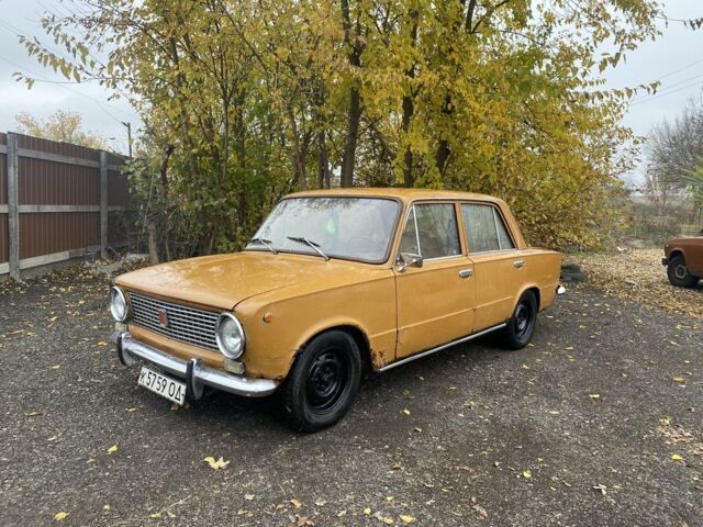 Жовтий ВАЗ 2101, об'ємом двигуна 1.5 л та пробігом 78 тис. км за 450 $, фото 4 на Automoto.ua