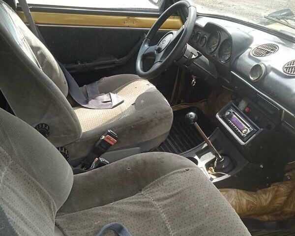 Желтый ВАЗ 2101, объемом двигателя 1.2 л и пробегом 100 тыс. км за 264 $, фото 9 на Automoto.ua