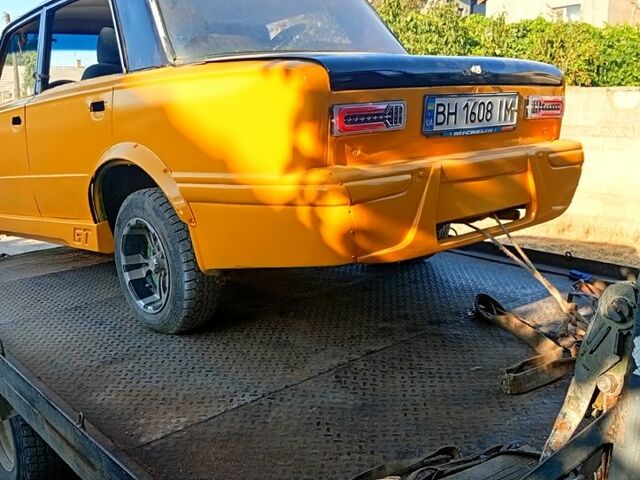Желтый ВАЗ 2101, объемом двигателя 1.2 л и пробегом 0 тыс. км за 1500 $, фото 8 на Automoto.ua