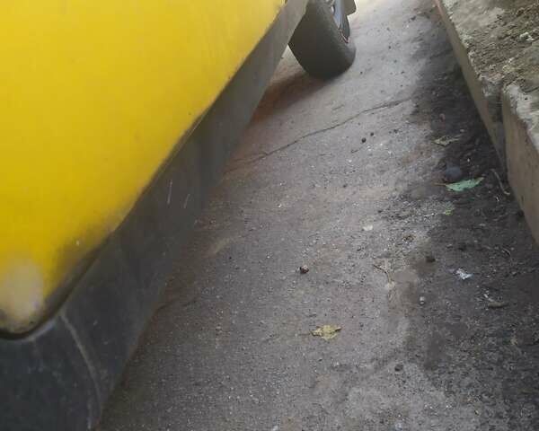 Желтый ВАЗ 2101, объемом двигателя 1.3 л и пробегом 986 тыс. км за 400 $, фото 3 на Automoto.ua