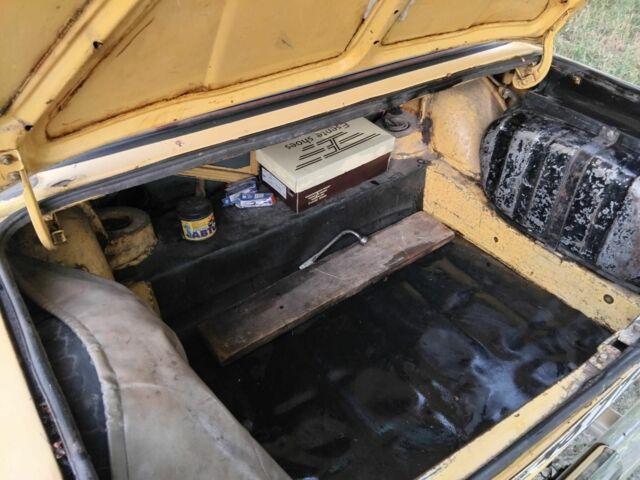 Жовтий ВАЗ 2101, об'ємом двигуна 1.2 л та пробігом 200 тис. км за 262 $, фото 4 на Automoto.ua