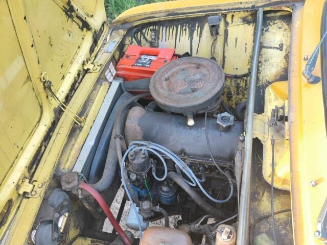 Желтый ВАЗ 2101, объемом двигателя 0 л и пробегом 66 тыс. км за 416 $, фото 6 на Automoto.ua