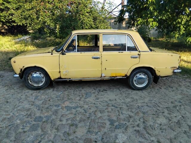 Жовтий ВАЗ 2101, об'ємом двигуна 1.2 л та пробігом 200 тис. км за 262 $, фото 1 на Automoto.ua