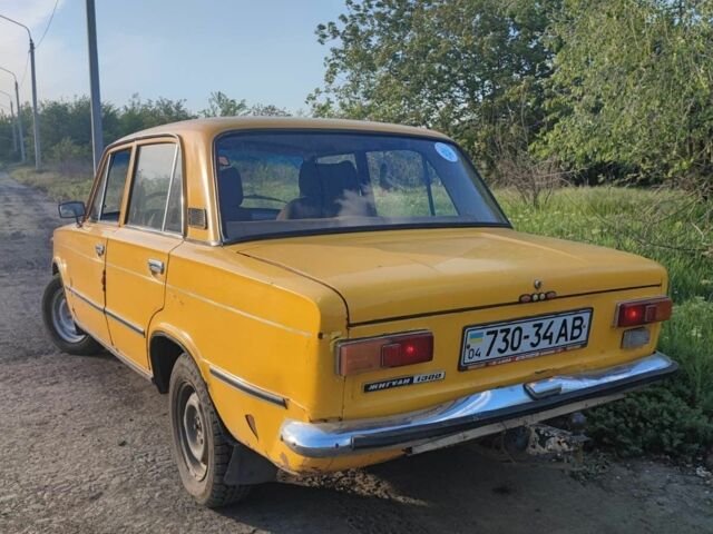Желтый ВАЗ 2101, объемом двигателя 0 л и пробегом 66 тыс. км за 416 $, фото 4 на Automoto.ua
