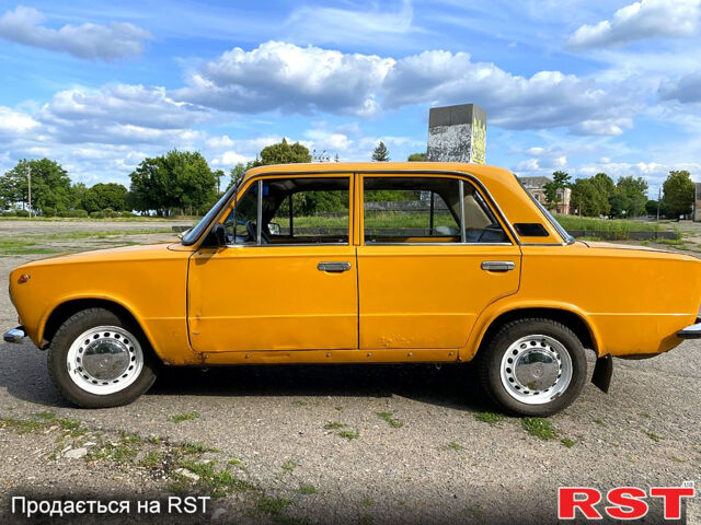 Желтый ВАЗ 2101, объемом двигателя 1.3 л и пробегом 50 тыс. км за 1200 $, фото 1 на Automoto.ua