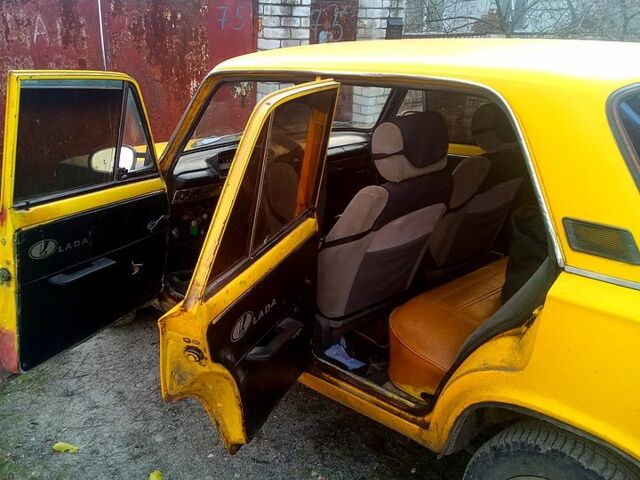 Жовтий ВАЗ 2101, об'ємом двигуна 1.7 л та пробігом 295 тис. км за 590 $, фото 2 на Automoto.ua