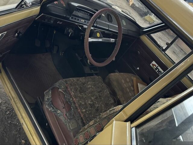 Жовтий ВАЗ 2101, об'ємом двигуна 1.3 л та пробігом 63 тис. км за 2000 $, фото 3 на Automoto.ua