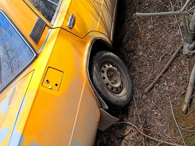 Желтый ВАЗ 2101, объемом двигателя 1.3 л и пробегом 0 тыс. км за 480 $, фото 3 на Automoto.ua