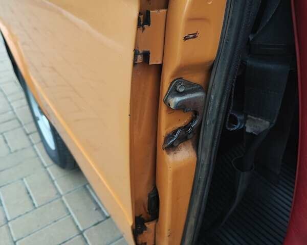 Желтый ВАЗ 2101, объемом двигателя 1.2 л и пробегом 467 тыс. км за 1450 $, фото 31 на Automoto.ua