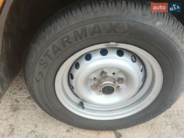 Желтый ВАЗ 2101, объемом двигателя 1.2 л и пробегом 467 тыс. км за 1450 $, фото 38 на Automoto.ua