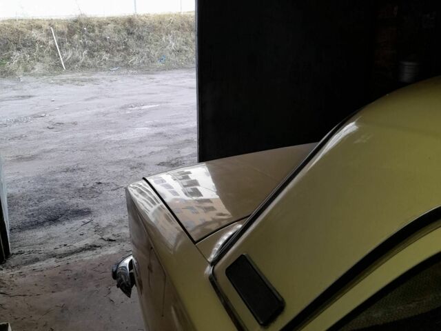 Желтый ВАЗ 2101, объемом двигателя 1.3 л и пробегом 200 тыс. км за 700 $, фото 2 на Automoto.ua