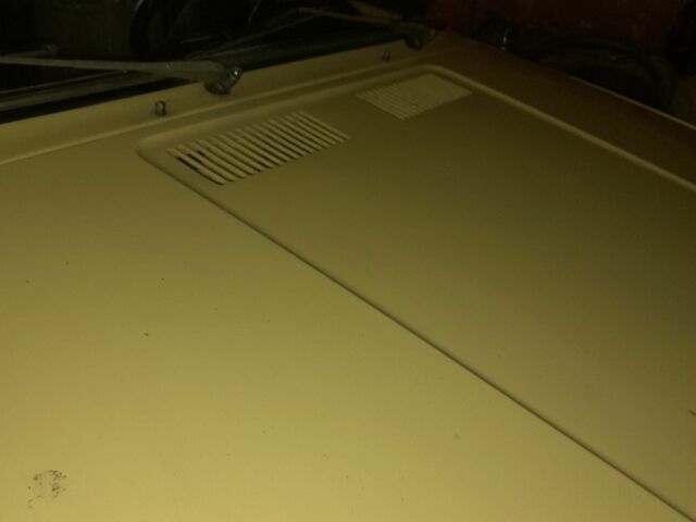 Желтый ВАЗ 2101, объемом двигателя 1.3 л и пробегом 200 тыс. км за 700 $, фото 5 на Automoto.ua