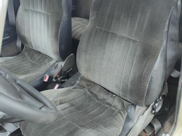 Жовтий ВАЗ 2101, об'ємом двигуна 0 л та пробігом 200 тис. км за 334 $, фото 7 на Automoto.ua