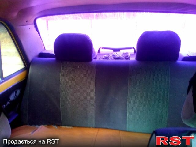 Жовтий ВАЗ 2101, об'ємом двигуна 1.7 л та пробігом 295 тис. км за 590 $, фото 4 на Automoto.ua
