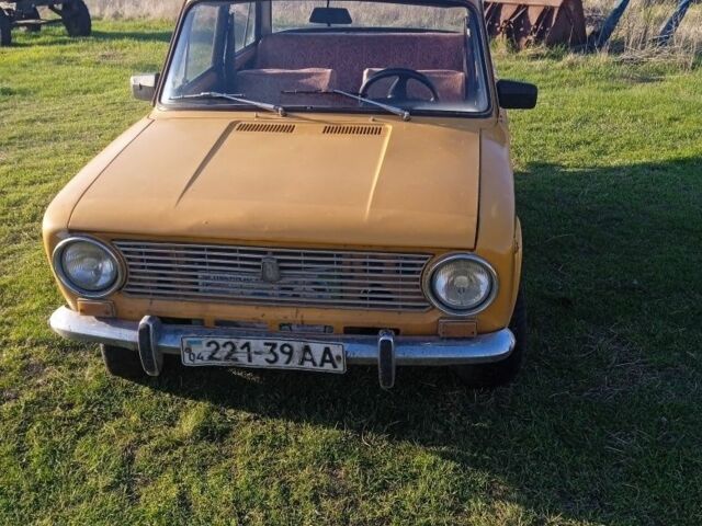 Жовтий ВАЗ 2101, об'ємом двигуна 0 л та пробігом 3 тис. км за 596 $, фото 6 на Automoto.ua