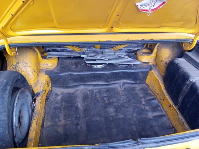 Жовтий ВАЗ 2101, об'ємом двигуна 1.2 л та пробігом 55 тис. км за 312 $, фото 4 на Automoto.ua