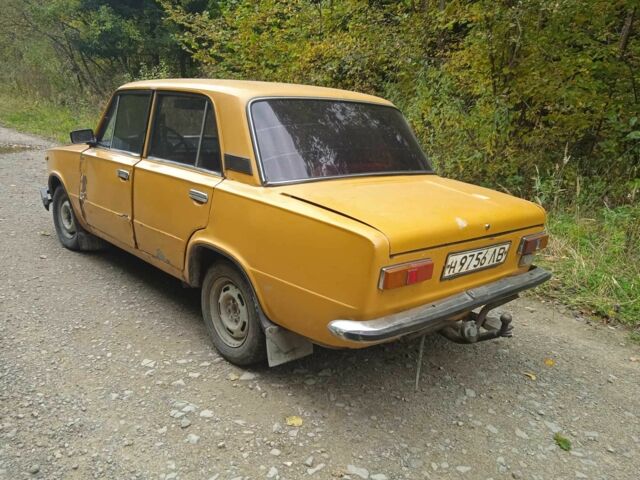 Желтый ВАЗ 2101, объемом двигателя 1.1 л и пробегом 150 тыс. км за 350 $, фото 2 на Automoto.ua