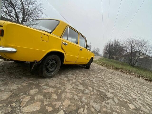 Желтый ВАЗ 2101, объемом двигателя 1.2 л и пробегом 1000 тыс. км за 320 $, фото 4 на Automoto.ua