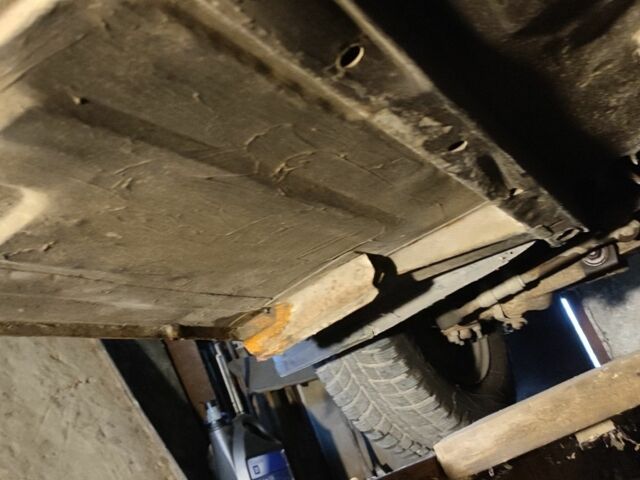 Желтый ВАЗ 2101, объемом двигателя 1.3 л и пробегом 100 тыс. км за 1000 $, фото 8 на Automoto.ua