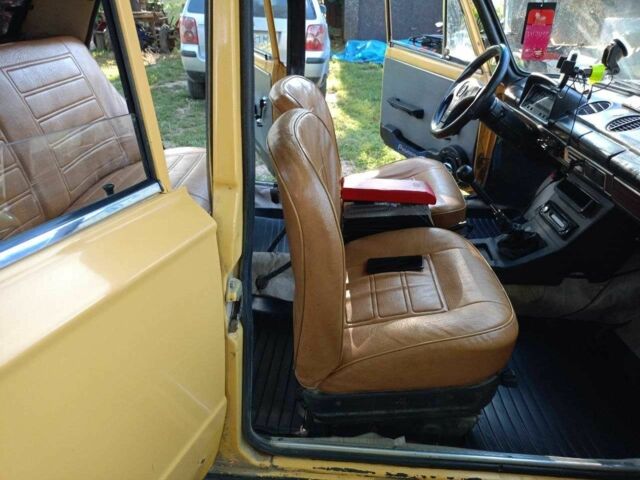 ВАЗ 2101 1980 в Жмеренке на Automoto.ua Желтый ВАЗ 2101, объемом двигателя 1.6 л и пробегом 30 тыс. км за 600 $, фото 10 на Automoto.ua
