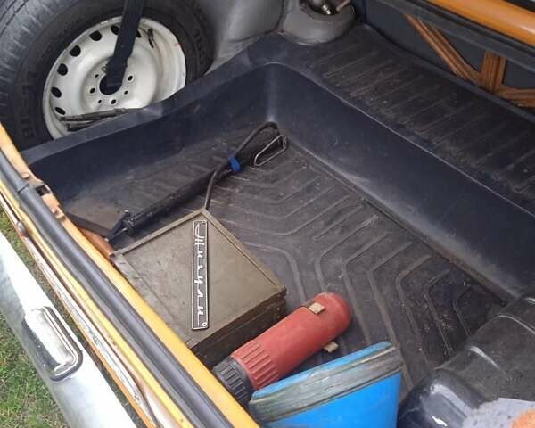 Жовтий ВАЗ 2101, об'ємом двигуна 1.2 л та пробігом 87 тис. км за 1100 $, фото 7 на Automoto.ua