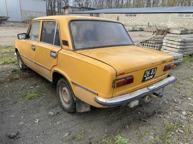 Желтый ВАЗ 2101, объемом двигателя 0 л и пробегом 100 тыс. км за 342 $, фото 2 на Automoto.ua