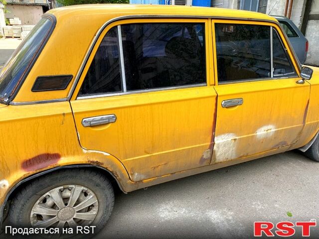 Желтый ВАЗ 2101, объемом двигателя 1.5 л и пробегом 0 тыс. км за 300 $, фото 8 на Automoto.ua