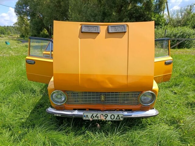 Желтый ВАЗ 2101, объемом двигателя 1.3 л и пробегом 150 тыс. км за 350 $, фото 6 на Automoto.ua