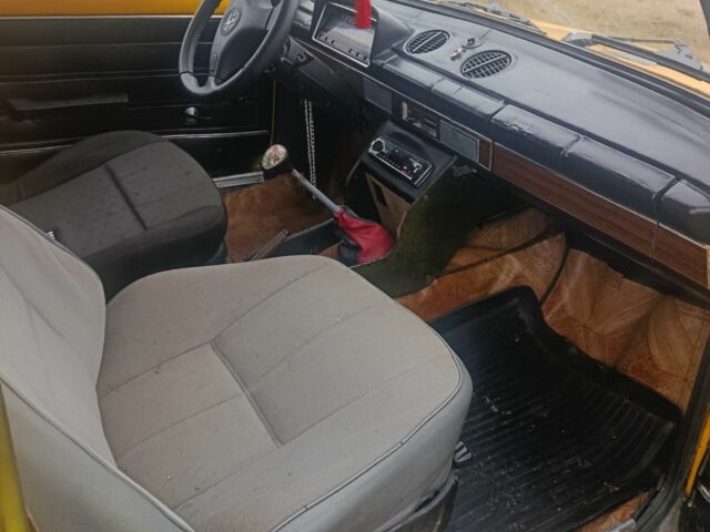 Жовтий ВАЗ 2101, об'ємом двигуна 1.3 л та пробігом 2 тис. км за 639 $, фото 3 на Automoto.ua