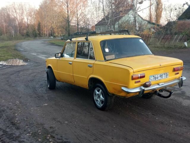 Желтый ВАЗ 2101, объемом двигателя 1.3 л и пробегом 330 тыс. км за 446 $, фото 13 на Automoto.ua