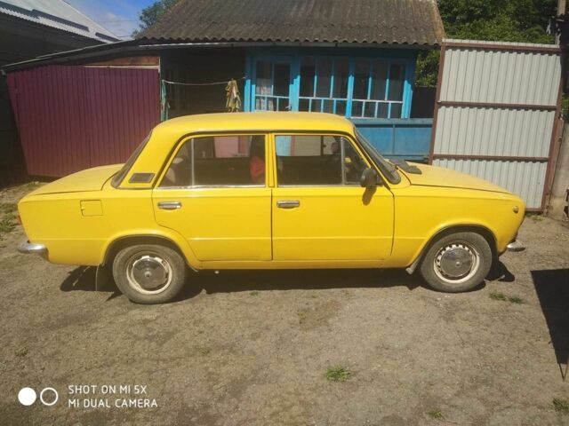Желтый ВАЗ 2101, объемом двигателя 1.3 л и пробегом 120 тыс. км за 600 $, фото 2 на Automoto.ua