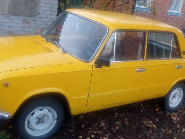 Желтый ВАЗ 2101, объемом двигателя 0 л и пробегом 100 тыс. км за 1000 $, фото 5 на Automoto.ua