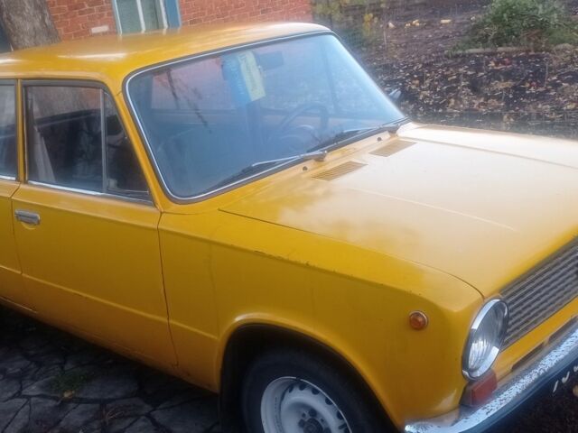 Желтый ВАЗ 2101, объемом двигателя 0 л и пробегом 100 тыс. км за 1000 $, фото 4 на Automoto.ua