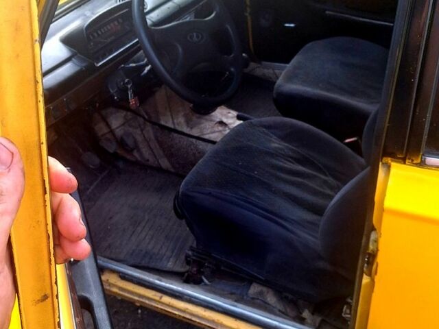 Жовтий ВАЗ 2101, об'ємом двигуна 1.2 л та пробігом 558 тис. км за 550 $, фото 3 на Automoto.ua