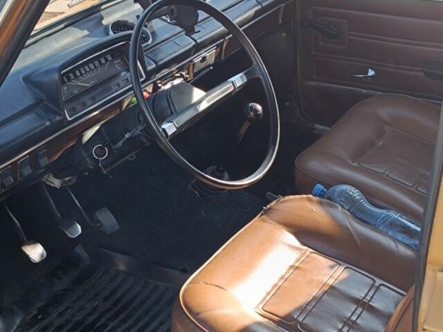 ВАЗ 2101 1982 в Смеле на Automoto.ua Желтый ВАЗ 2101, объемом двигателя 1.2 л и пробегом 50 тыс. км за 574 $, фото 3 на Automoto.ua