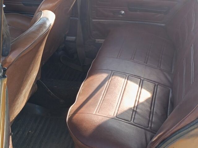 ВАЗ 2101 1982 в Смеле на Automoto.ua Желтый ВАЗ 2101, объемом двигателя 1.2 л и пробегом 50 тыс. км за 574 $, фото 4 на Automoto.ua