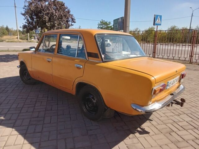 Желтый ВАЗ 2101, объемом двигателя 1.2 л и пробегом 111 тыс. км за 544 $, фото 2 на Automoto.ua