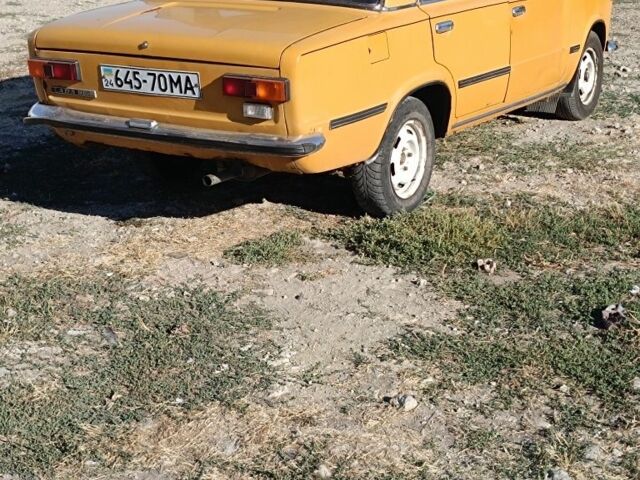 ВАЗ 2101 1982 в Смеле на Automoto.ua Желтый ВАЗ 2101, объемом двигателя 1.2 л и пробегом 50 тыс. км за 574 $, фото 2 на Automoto.ua