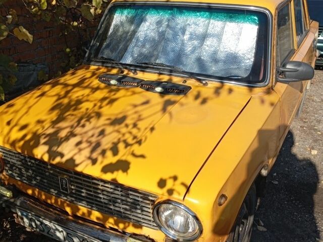 Желтый ВАЗ 2101, объемом двигателя 1.3 л и пробегом 57 тыс. км за 480 $, фото 4 на Automoto.ua